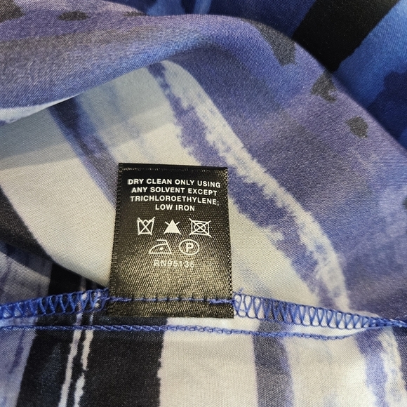 Lafayette 148 Blue Silk Top - Picture 6 of 6